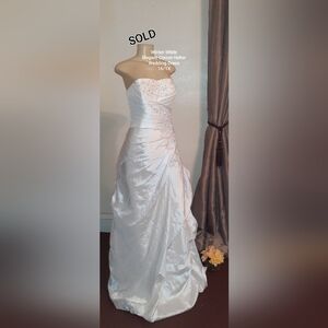 (Sold) Winter White Corset Halter Wedding Dress 16